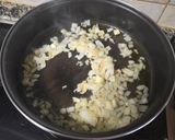 Foto del paso 1 de la receta: Risotto con tomate y carne de cerdo