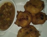 A picture of step 4 of Beh pakoray. (lotus root).