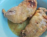Foto del paso 6 de la receta: Cuarto de pollo deshuesado asado al carbón, relleno de beicon, pimiento y champiñones