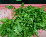 Foto del paso 1 de la receta: Espinaca salteada con ajo y huevo