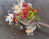Foto langkah ke 3 dari resep Tauco Udang Telur Puyuh Jesslyn Orlane.