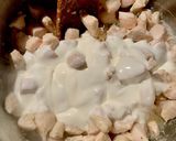 Tejszínes-fokhagymás-sajtos csirkemell recept fázis 3 fotója