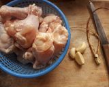 รูปขั้นตอนการทำที่ 1 ของ ไก่ต้มน้ำปลา