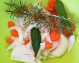 Foto del paso 3 de la receta Pollo en escabeche 🐔
