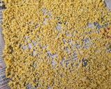 A picture of step 1 of Moong dal halwa.