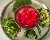 અજમા ના પાન નો સલાડ (Carrom Leaf Salad Recipe In Gujarati) રેસીપી સ્ટેપ1ફોટો