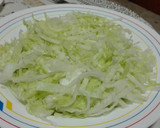 Foto del paso 1 de la receta: Ensalada de marisco y salsa rosa