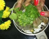 स्पाइसी ग्रीन कोकोनट चटनी (Spicy Green Coconut Chutney Recipe in रेसिपी चरण 3 फोटो