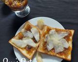 A picture of step 3 of Pear Marmalade Open Sandwiches.