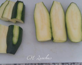 Foto del paso 1 de la receta: Calabacines rebozados rellenos de jamón, queso y beicon de pavo
