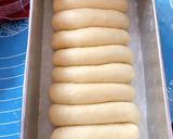 Foto langkah ke 4 dari resep Roti Sisir.