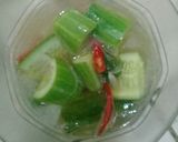 Foto langkah ke 3 dari resep Sayur Bening Ketimun.