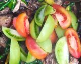 Foto langkah ke 3 dari resep Oseng Pindang Cabe Ijo.