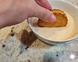 Foto del paso 10 de la receta Galletas de turrón bañadas en chocolate blanco