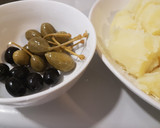 Foto del paso 4 de la receta: Ensalada de patatas alioli con alcaparrones