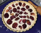 Une image de l'étape 12 de Tarte « toile d'araignée » aux pêches de vigne et crème d'amandes.