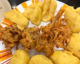 A picture of step 2 of Bhajiya Platter.