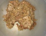 A picture of step 1 of Kachay qeemay k kabab.