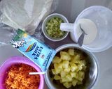 Foto langkah ke 1 dari resep Roti tawar isi rogut sayur.