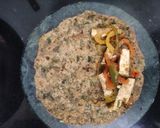 A picture of step 9 of Multigrain methi thepla roll with bell pepper & paneer stuffing.