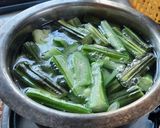 A picture of step 1 of Drumstick Lauki Coriander Soup.