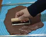 Foto langkah ke 4 dari resep Chocolate Almond Cookies.