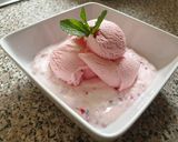 A picture of step 3 of Rasberry ice cream dessert.