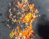 Foto langkah ke 2 dari resep Oseng Ayam Bumbu Taichan.