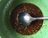 Foto langkah ke 1 dari resep Nasi telor ceplok kecap.
