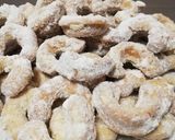 Pas rețetă Cornulețe cu nuca măcinată 2 fotografie