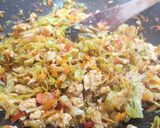 Foto del paso 3 de la receta: Repollo rehogado con tofu
