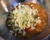 Une image de l'étape 4 de Tomates ananas margold farcies brousse corse,crevettes roses et concombre noa.