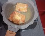 Foto langkah ke 4 dari resep Martabak Tahu Ayam Kare.