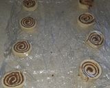A picture of step 3 of Cinnamon bun apple pie.