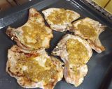 Foto del paso 3 de la receta Chuletas de cerdo gratinadas con queso al aroma de limón