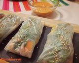 Foto del paso 7 de la receta: Rollitos (obleas de arroz) de pechuga en escabeche con salsa romescu