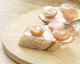 Foto langkah ke 2 dari resep Easy Bruschetta.