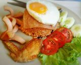 A picture of step 3 of American Fried Rice.