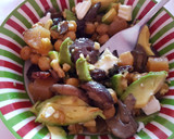 Foto del paso 8 de la receta: Ensalada de garbanzos y setas con salsa de nueces, mostaza y miel