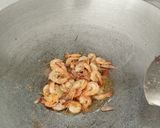 Foto langkah ke 3 dari resep Tumis Pucuk Labu & Udang.
