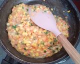 Foto langkah ke 4 dari resep Malkist Isi Ragout Sayuran.