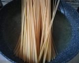Foto del passaggio 5 della ricetta Spaghetti Risottati con Crema di Carciofi