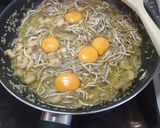 Foto del paso 7 de la receta: Revuelto de quinoa con gulas y gambas a tú gusto