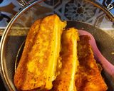 Foto langkah ke 6 dari resep Cheese French Toast.