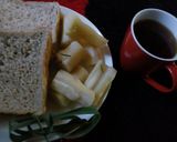 A picture of step 3 of Boiled cassava and lemon grass tea.