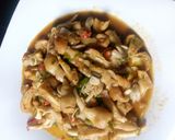 Foto langkah ke 5 dari resep Tumis jamur merang.
