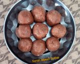 સૂંઠ ની લાડુડી (Sunth Ladudi Recipe In Gujarati) રેસીપી સ્ટેપ2ફોટો