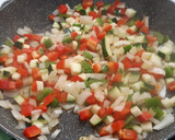 Foto del paso 1 de la receta: Canelones de verduras con chorizo