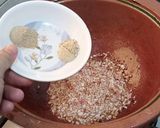 A picture of step 3 of Mughlai Aloo Mater.