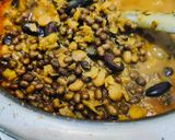 A picture of step 4 of White butter + Black beans Dal makhani.